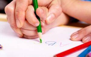 Luyện chữ tiền tiểu học là gì?